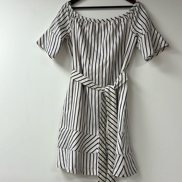 Banana Republic Off Shoulder Dress white stripes with blue size S - Picture 1 of 7